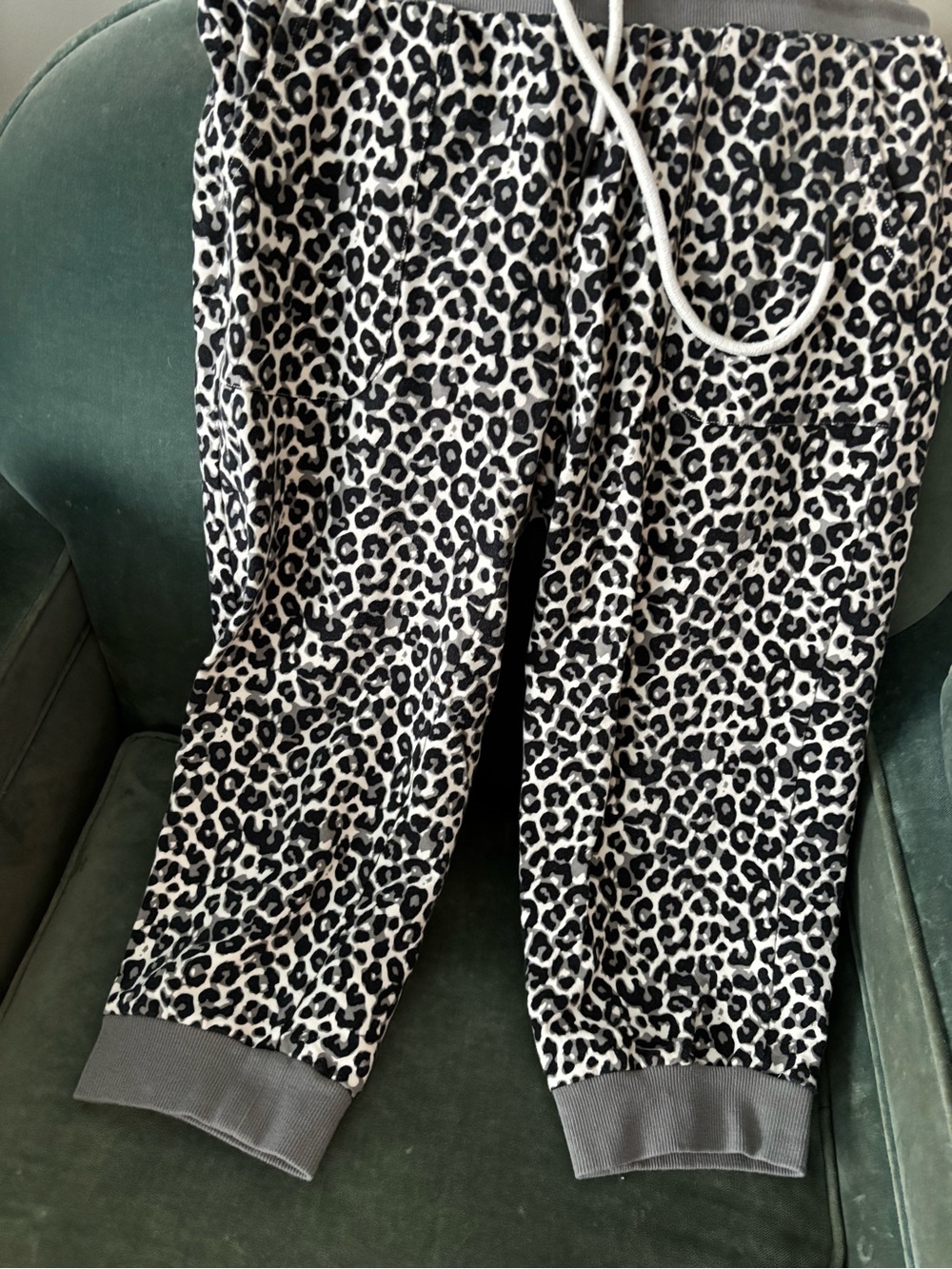 Leopard Print Jogger Lounge Pants - Black & White